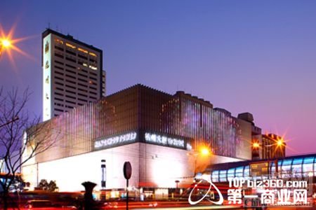 普拉達(dá)新門店選址有何奧秘